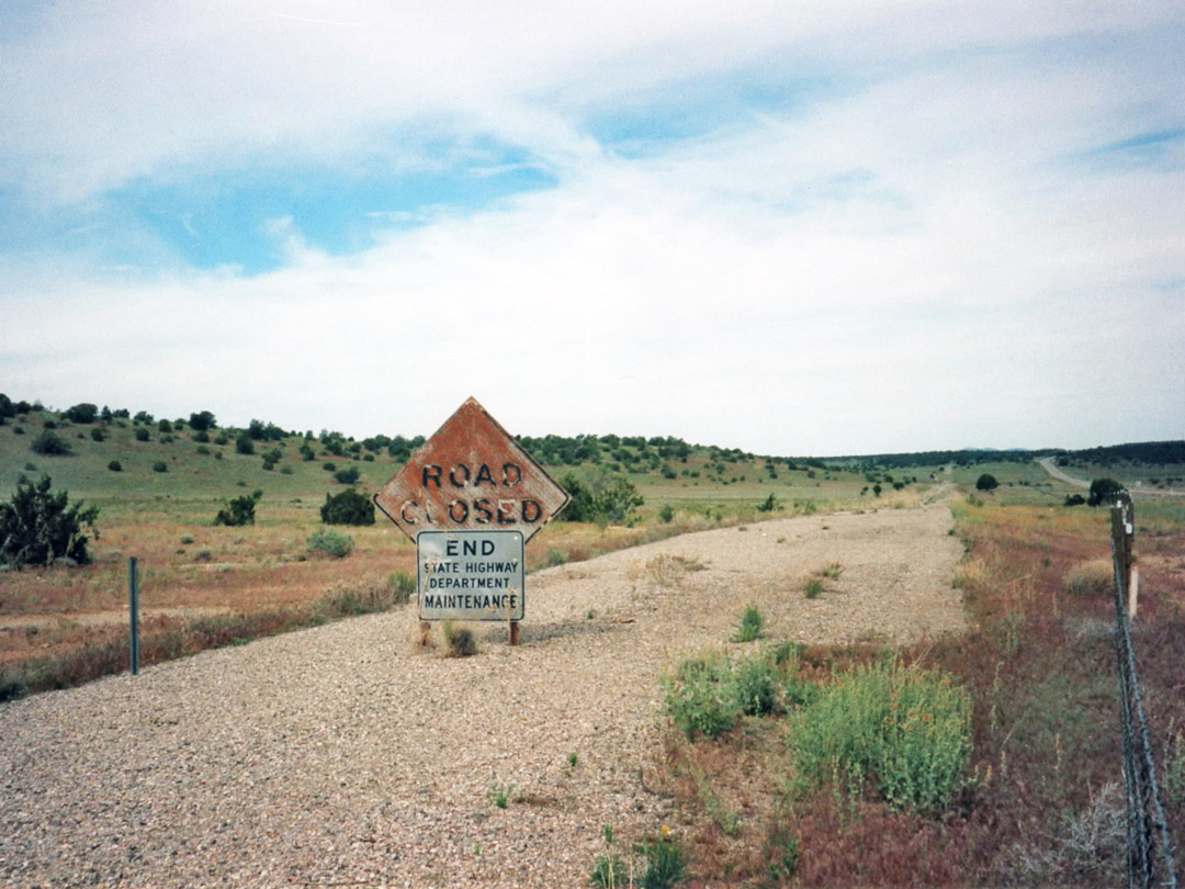 'Road Closed' - old Route 66