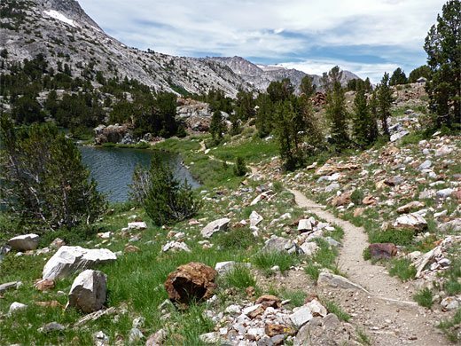 Bishop Pass Trail approaching Long Lake