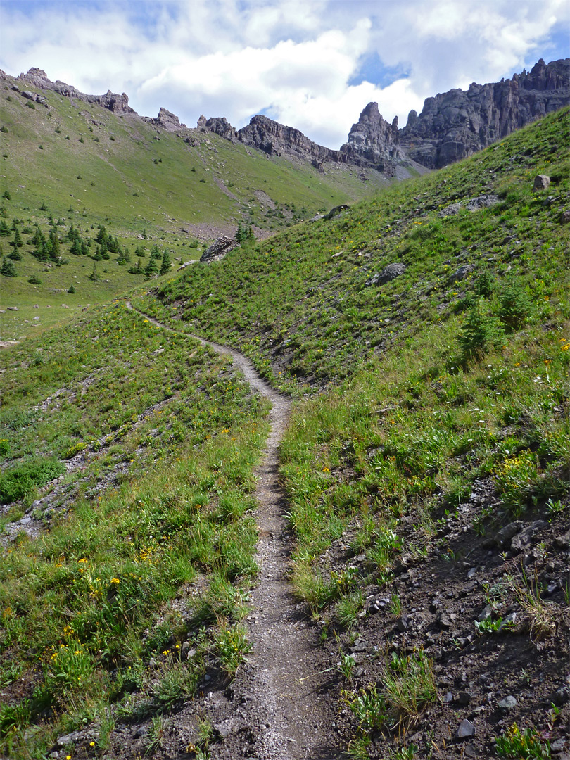 Trail entering Pack Basin
