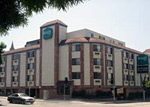 Quality Inn Mid Wilshire Plaza