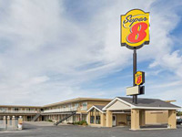 Super 8 by Wyndham Wells