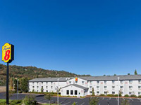 Super 8 by Wyndham Roseburg