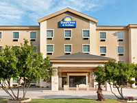 Days Inn & Suites by Wyndham San Antonio near Frost Bank Ctr