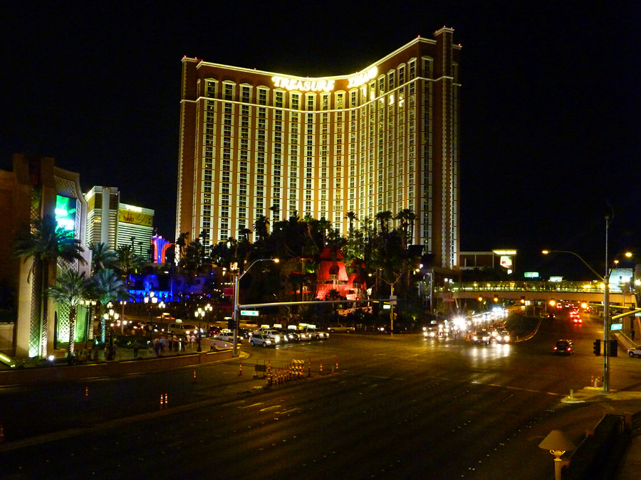 Photographs of Treasure Island Hotel & Casino, Las Vegas