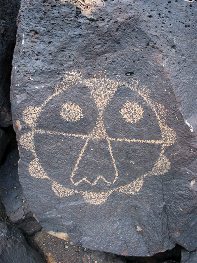 Circular petroglyph, Rinconada Canyon