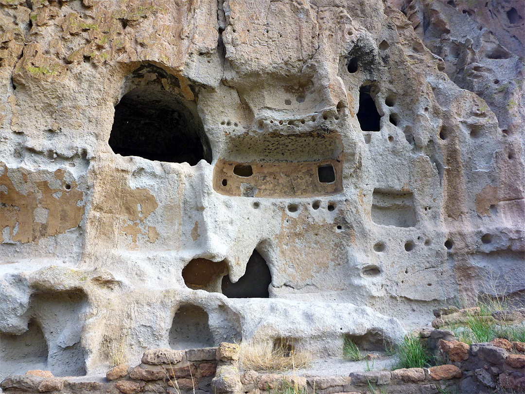Rooms and caves