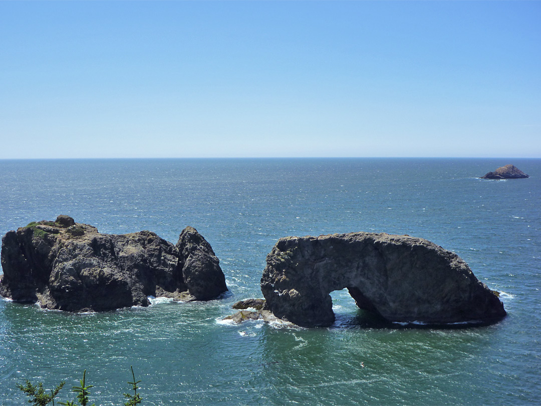 Arch Rock and the Pacific Ocean