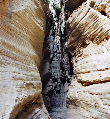 Narrow passageway in Bull Valley Gorge