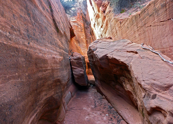 Angular rocks, approaching a bend in the canyon