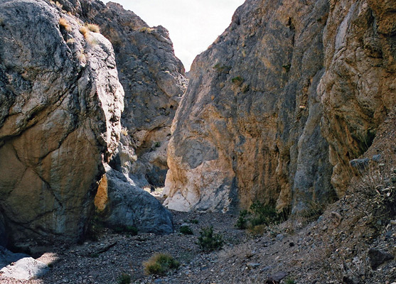 Shady passage in Grey Wall Canyon
