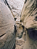 Upper canyon narrows