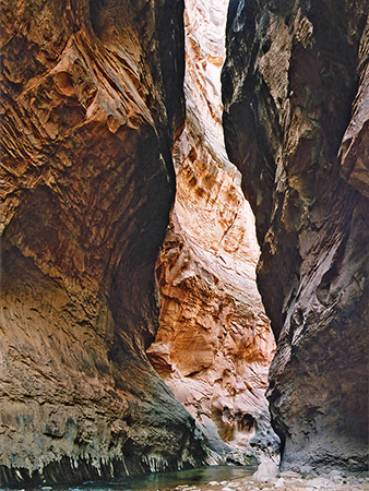 Photographs of Parunuweap Canyon