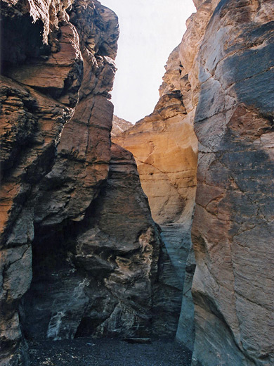 Photographs of Stretched Pebble Canyon