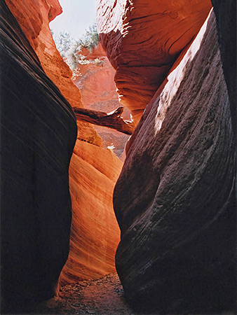 Photographs of Red Canyon (Peek-a-Boo Canyon)