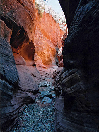 Photographs of Red Canyon (Peek-a-Boo Canyon)