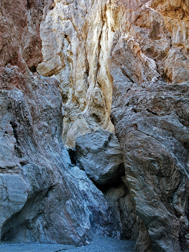 Photographs of Red Wall Canyon