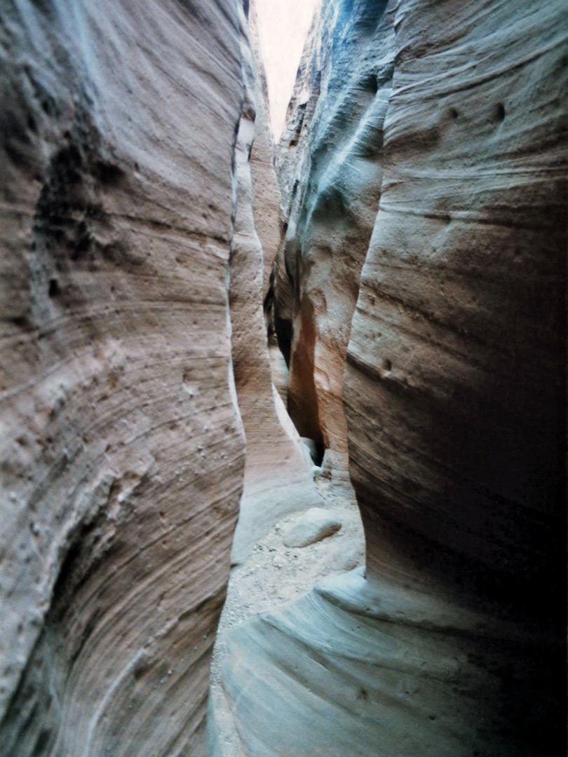 Curving canyon walls