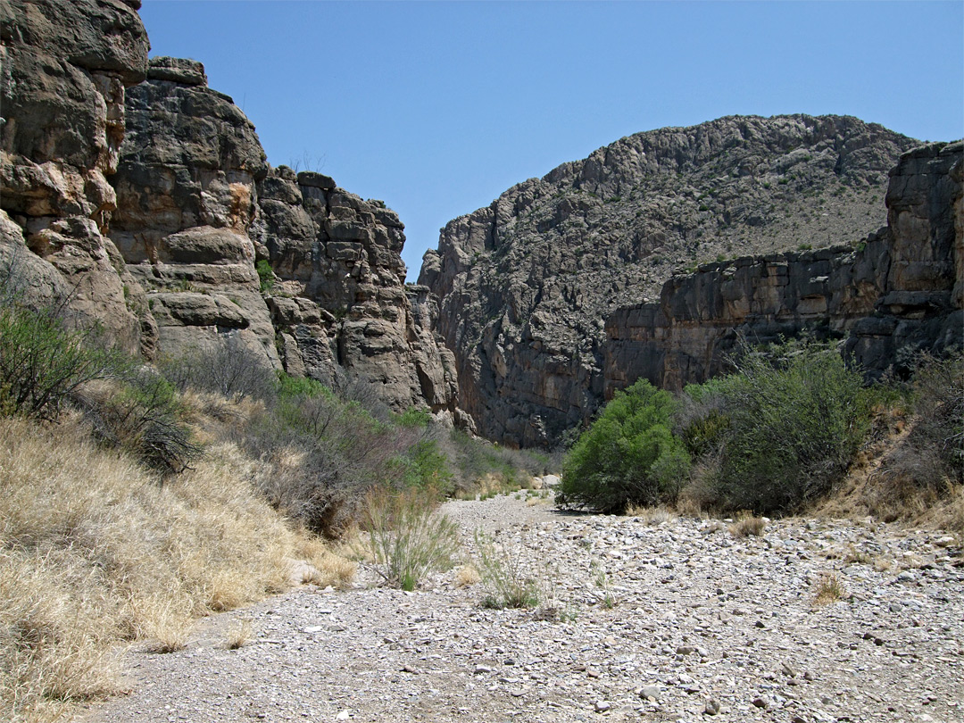 Approaching Dog Canyon