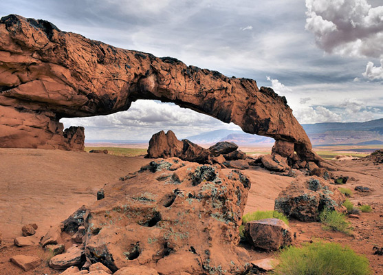 Sunset Arch, along Hole-in-the-Rock Road