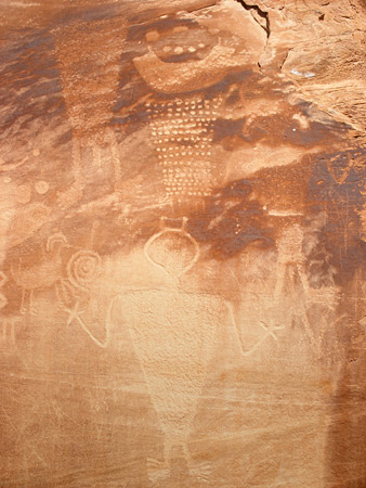 Petroglyphs near Cub Creek