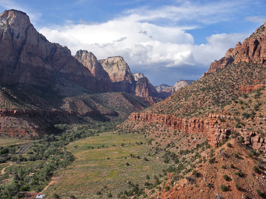 View north up Zion Canyon