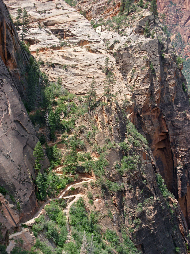 Trail to Hidden Canyon