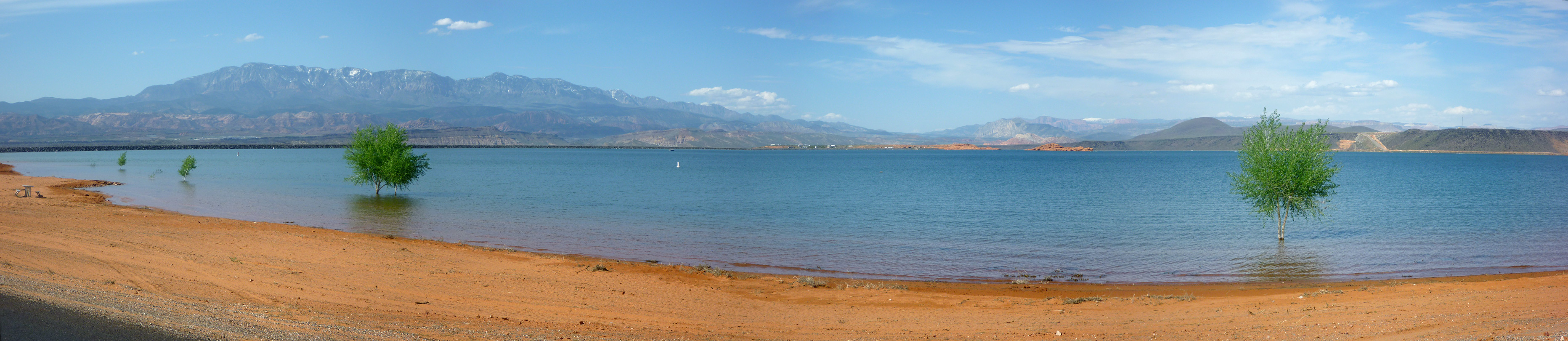Sand Hollow Reservoir from the south side