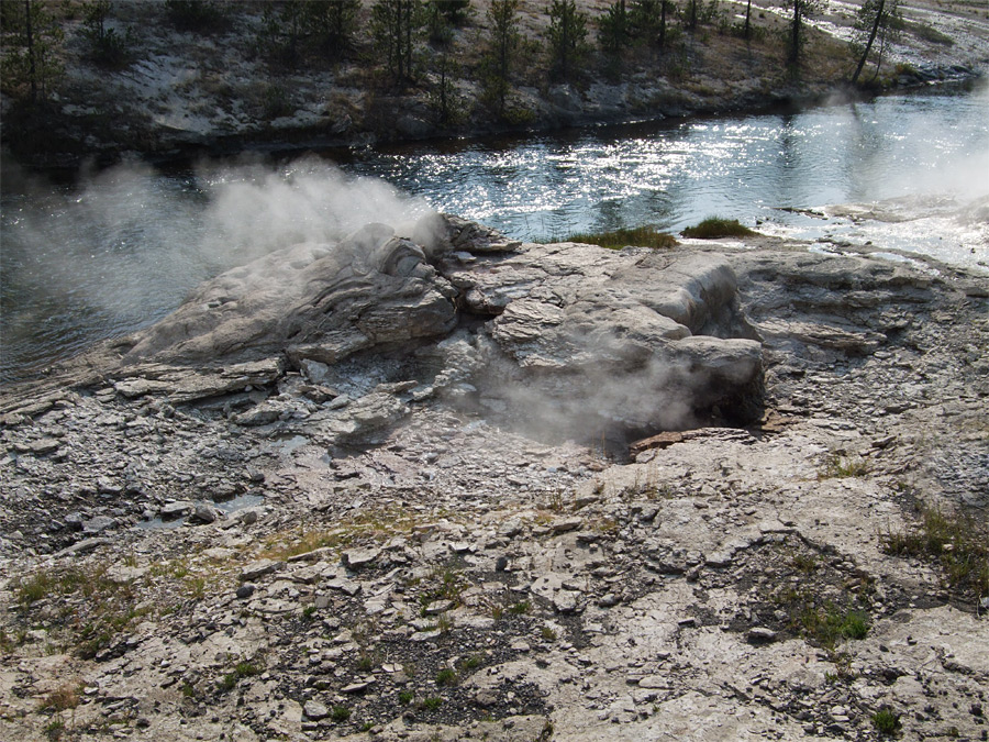 Mortar Geyser and the Firehole River