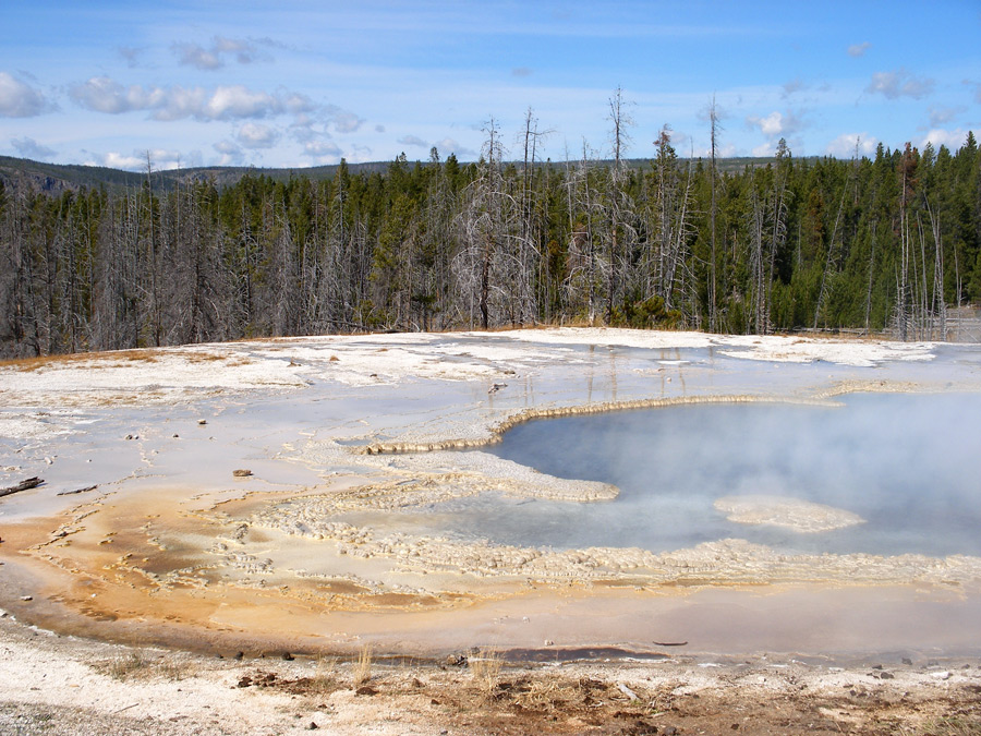 Pool of Solitary Geyser