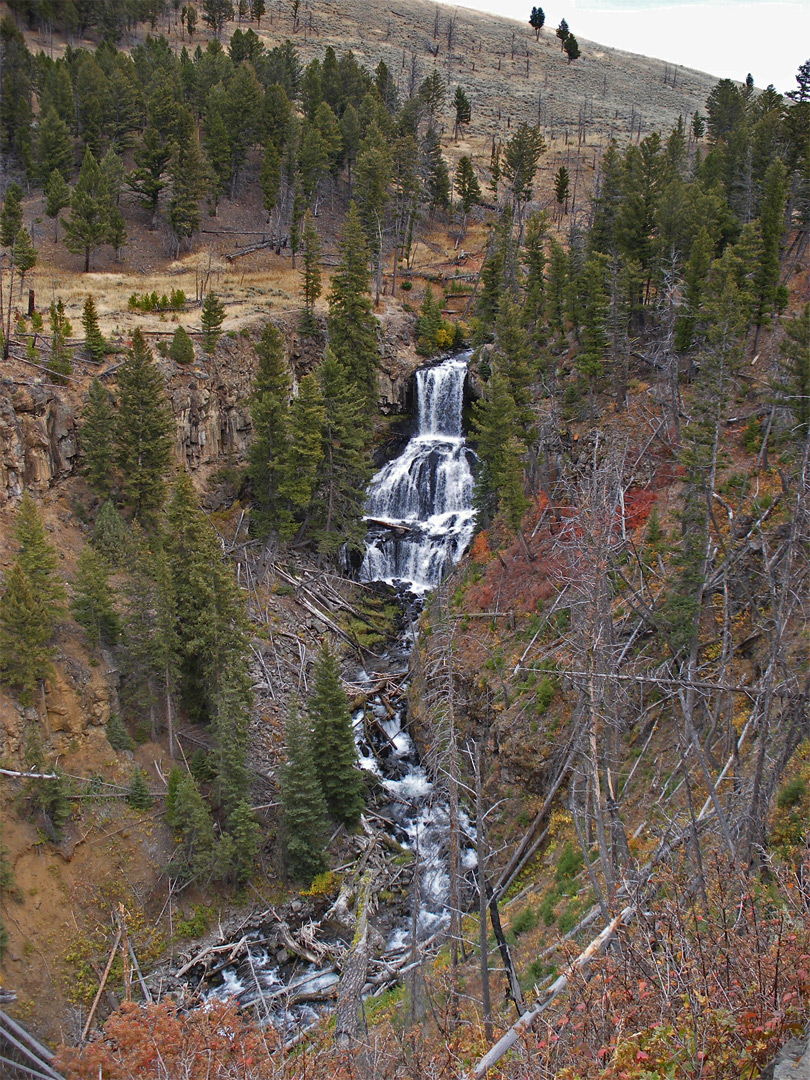 Wide view of Undine Falls