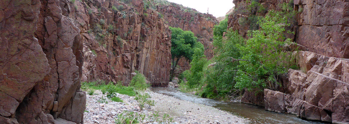 Enclosed section of Aravaipa Canyon