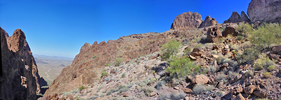 Rocky bench above Palm Canyon