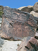 Angular petroglyphs