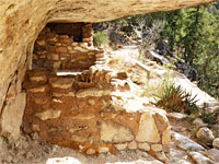 Alcove ruins