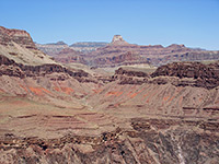 Cliffs north of Plateau Point