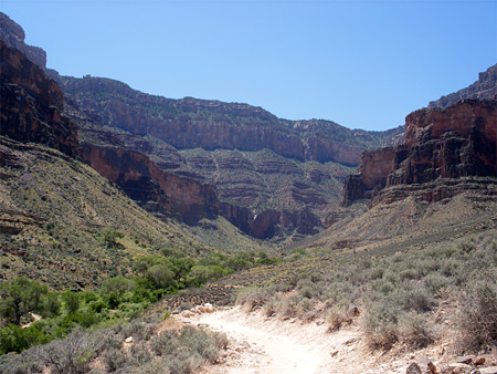The Plateau Point Trail north of Indian Garden