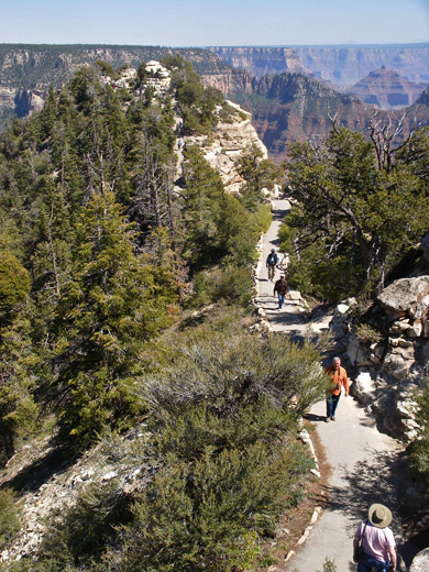 The short path to Bright Angel Point