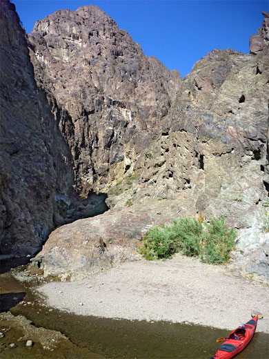 Canoe at the confluence