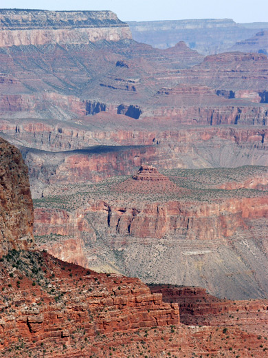 Cliffs west of Moran Point