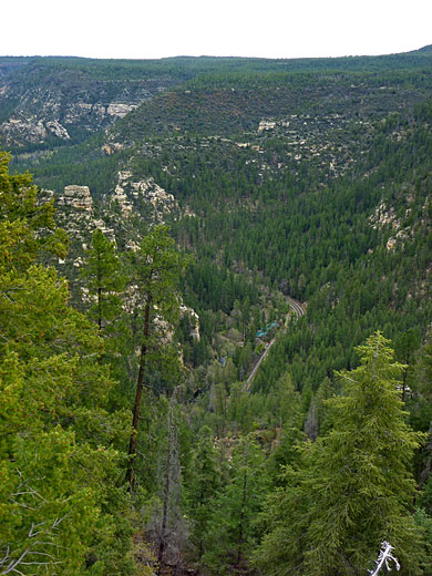 US 89A and the upper end of Oak Creek Canyon