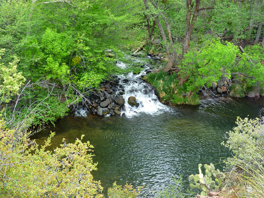 Cascade along Oak Creek