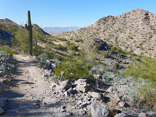 Rainbow Valley Trail