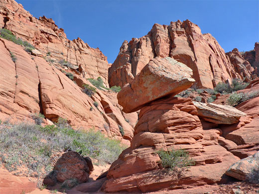 Balanced rock