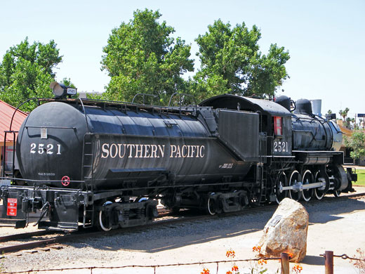 Southern Pacific engine 2521