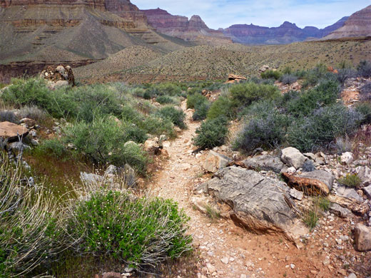 Trail across the Tonto Bench, approaching Hermit Creek