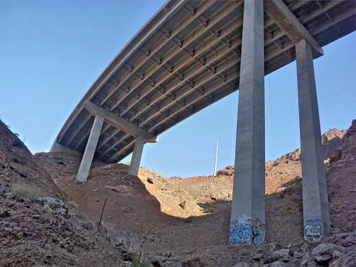 US 93 bridge supports
