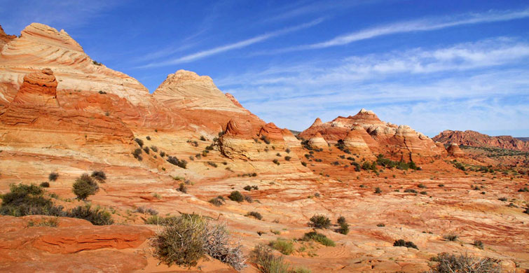 Domes and buttes along the Wave trail