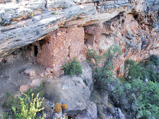 Sinaguan cliff dwelling