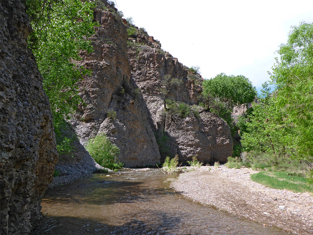 Conglomerate cliffs