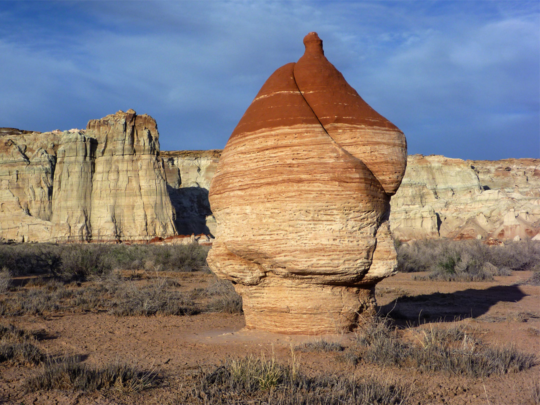 Lone hoodoo